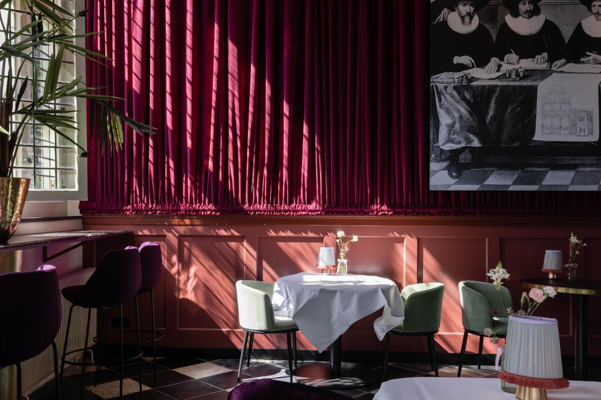 Relais & Chateaux Weeshuis 豪达 外观 照片